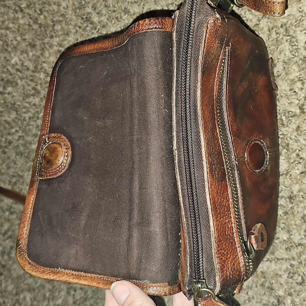 Bed|Stu gorgeous Cross Body Bag!! Beautiful Brown/Red! - Picture 11 of 12